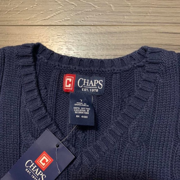 🌥BNWT chaps sweater vest - Picture 3 of 3